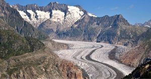 Glaciar de Alecht y Macizo del Jungfrau. Suiza.