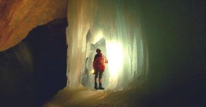 Guía en Formación de Hielo. Cueva Glaciar Eisriesenwelt. Werfen. Salzburgo, Austria.