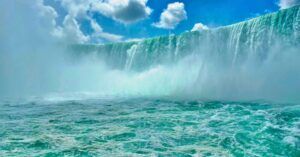 Horseshoe desde el Crucero Niágara Falls. Cataratas del Niágara. Toronto, Canadá. Niágara.