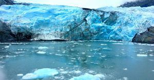 Icebergs del Glaciar Portage. Alaska, Estados Unidos.