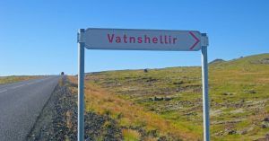 Indicadores de la Cueva de Vatnshellir. Parque Nacional Snaefells. Hellnar, Vesturland. Islandia.