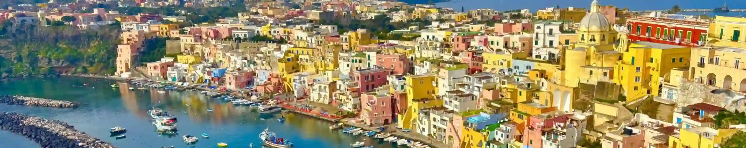 Isla de Poccia, Nápoles. Campania, Italia.