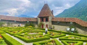 Jardines del Castillo de Gruyerès. Suiza.