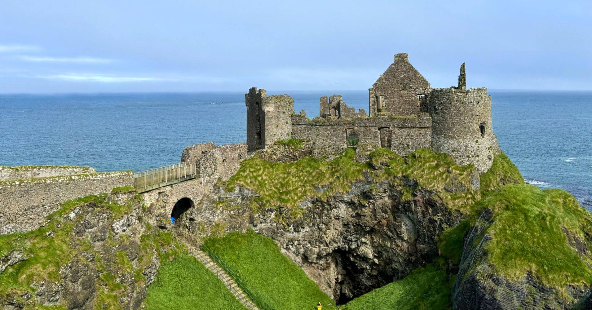La Fortaleza de Dunluce Castle. Irlanda del Norte y Juego de Tronos.