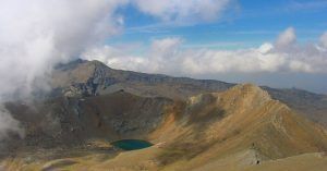 Laguna de la Caldera desde La Cumbre del Pico Mulhacén. Granada. Andalucía.
