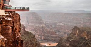 Mirador de Cristal Skywalk. Parque Nacional del Gran Cañón del Colorado. Arizona, Estados Unidos.