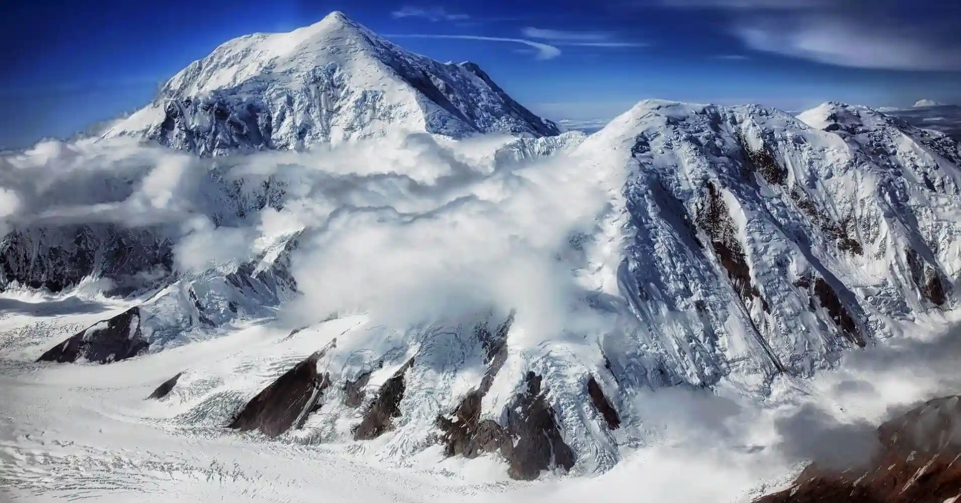 Montañas y Glaciares de Alaska. Estados Unidos.