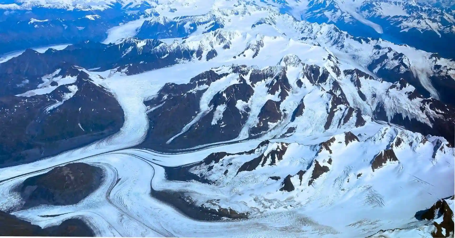 Montañas y Glaciares en Alaska. Estados Unidos.