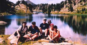 Montaneros de la Ruta de los Lagos de Colomers. Valle de Arán, Salardú. Lérida.