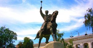 Monumento Petro Konashevych Sahaidachny. Ucrania.