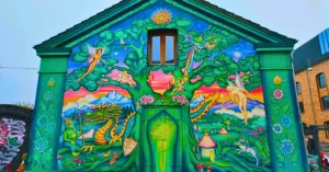 Mural Colorido de la Ciudad Libre de Christiania.