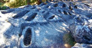 Necrópolis del Alto Arlanza. Palacios de la Sierra, Burgos.