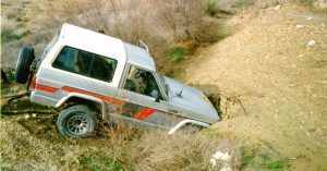 Nissan Patrol quedado en el barro.