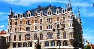 Palacio Botines, León. Castilla y León.