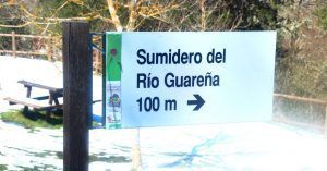 Panel de Información del Sumidero de Ojo Guareña. Las Merindades. Burgos, Castilla y León.