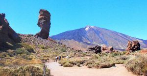 Panorámica de Roques de García y el Pico del Teide. Parque Nacional de las Cañadas del Teide. Tenerife.