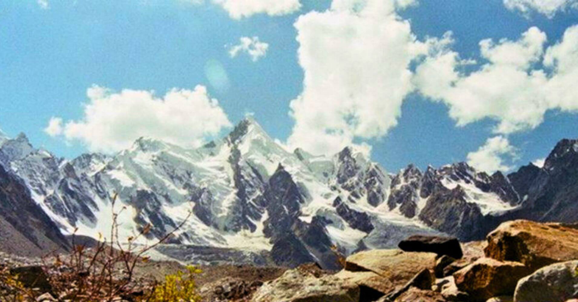 Panorámica desde la Cima de Iqbal. Región de Baltistán. Pakistán.