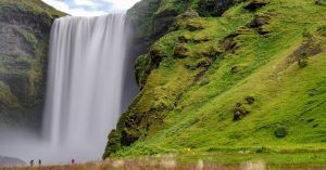 Parques Nacionales de Islandia. Cascada Skógafoss.