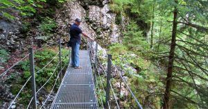 Pasarelas en el Desfiladero Kaiserklamm. Pinegg. Brandenberg. Tirol, Austria.