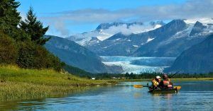 Paseo en Kayak por Alaska. Estados Unidos.