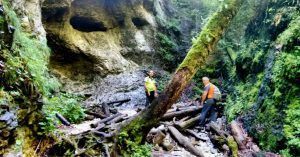 Pequeñas Cuevas del Cañón Suchá Belá, Parque Nacional Paraíso Eslovaco. Eslovaquia.