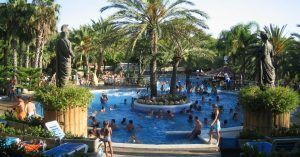 Piscinas Camping Barà Playa Resort Spa. Tarragona, Cataluña.