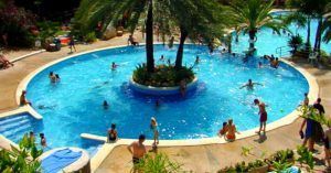 Piscinas del Camping Playa Barà Resort Spa. Rodá de Barà. Tarragona, Cataluña.