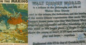 Placa Walt Disney. Curiosidades de Disney. Orlando, Florida. Estados Unidos.