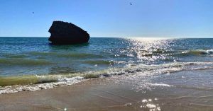Playa el Coto y Torre de la Higuera. Viaje a Huelva. Andalucía.