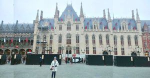 Plaza Burg. Un Paseo por Brujas. Bélgica.