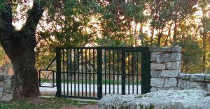 Portera y Muro del Bosque de La Herrería. El Escorial, Madrid.