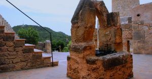 Pozo del Castillo de Capdepera, Isla de Palma de Mallorca. Islas Baleares.