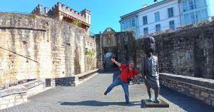 Puerta de Santa María. Hachero, Hondarribia. Guipúzcoa. País Vasco en Autocaravana.