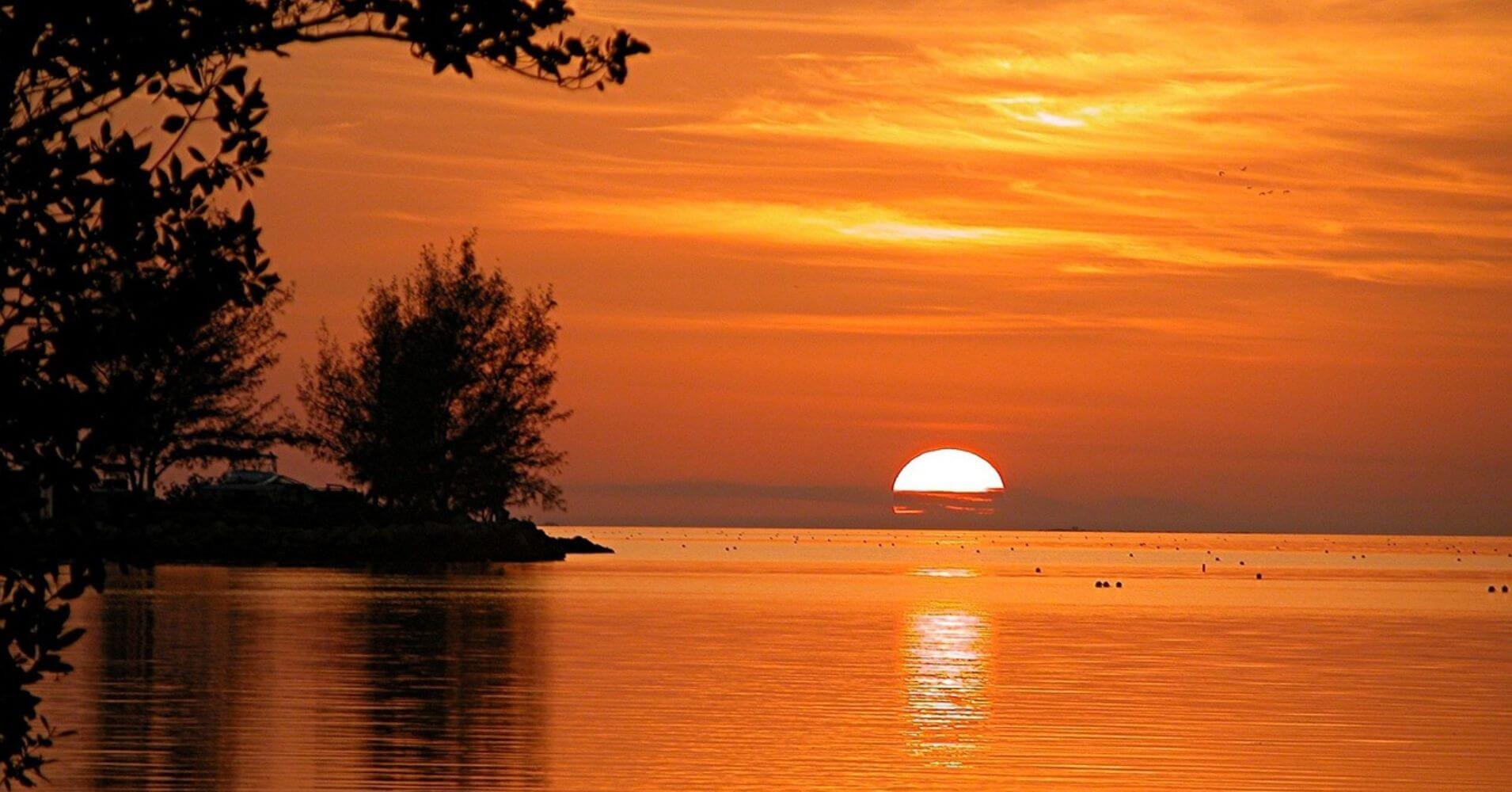 Puesta de Sol en Cayo hueso. Key West Cayos de Florida. Estados Unidos.