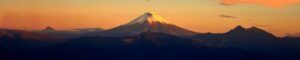Puesta de Sol en el Parque Nacional Cotopaxi. Cordillera de los Andes. Ecuador.