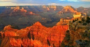 Puesta de Sol Gran Cañón del Colorado. Arizona, Estados Unidos.