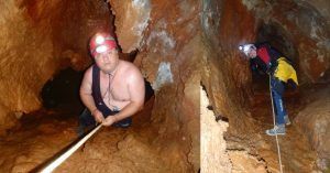 Rapel en Cueva de las Excéntricas. Igualeja, Málaga. Andalucía.