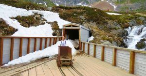 Recorrido por el Parque Histórico Estatal Independence Mine. Alaska, Estados Unidos.