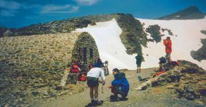 Refugio de la Carihuela y Pico Veleta. Sierra Nevada. Granada.