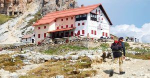 Refugio de Locateli. Tres Cimas di Lavaredo. Alpes Dolomitas. Belluno. Véneto. Italia.