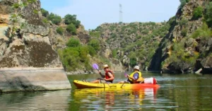 Remontando el Río Huso. Ciudad de Vascos en Piragua. Toledo.