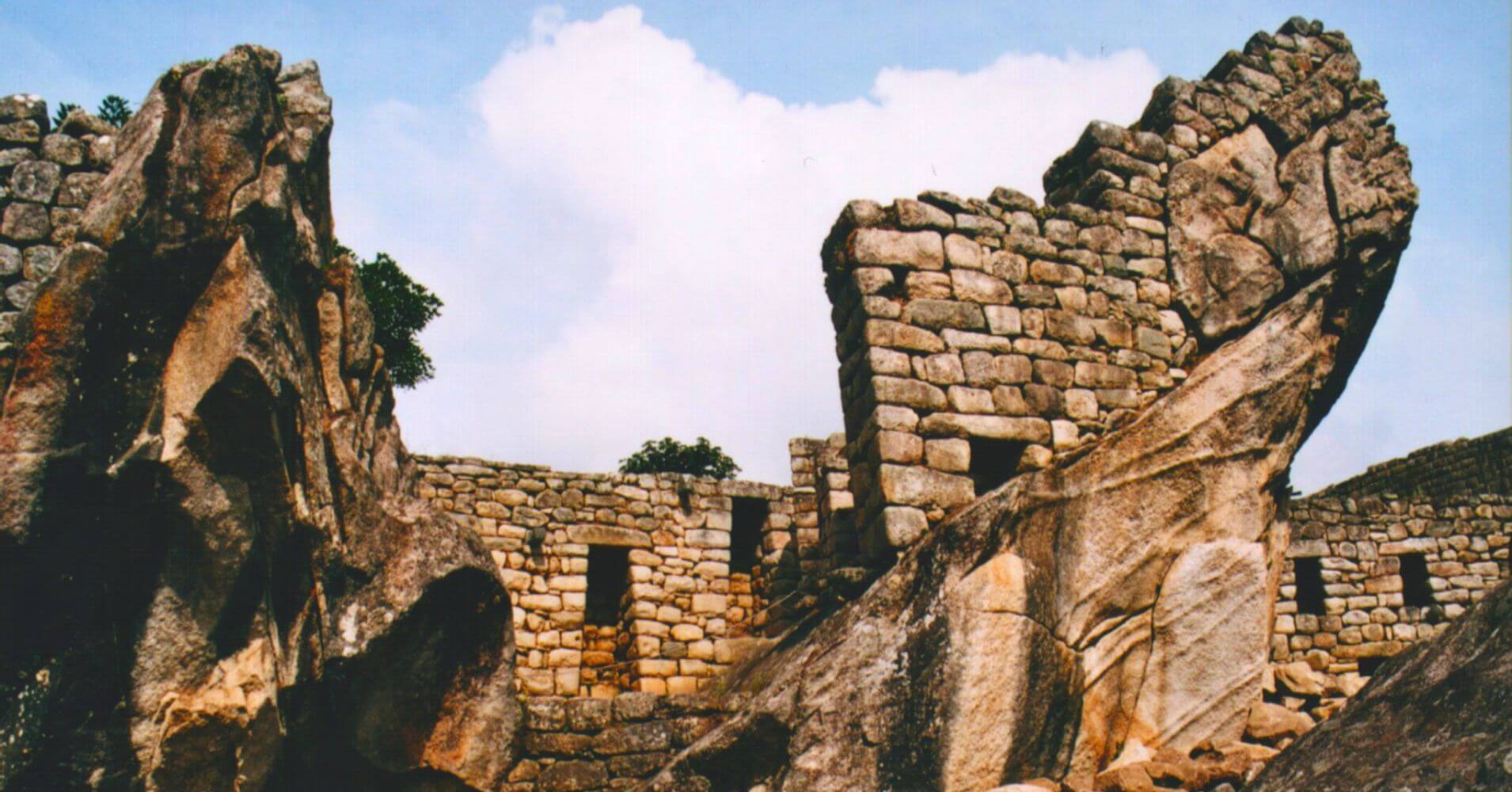 Restos Arqueológicos de la Ciudad Inca de Machu Picchu. Perú.