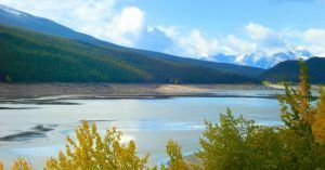 Río Maligne, Parque Nacional Jasper. Alberta, Canadá.