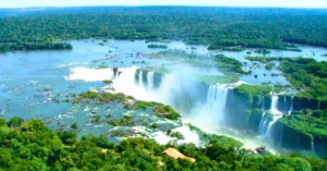 Salto de las Cataratas de Iguazú.