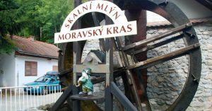 Skalní Mlýn Molino Skalni. Karts de Moravia. República Checa.