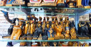 Souvenirs y Estatuillas de Egipto.