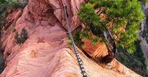 Tramo Equipado del Trekking Angels Landing. Parque Nacional de Zion. Utah, Estados Unidos.