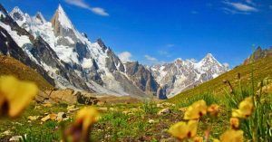 Trekking Laila Peak, Valle de Hushe. Cordillera del Karakórum, Mosque en Pakistán.