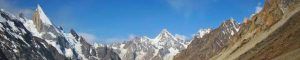 Trekking Laila Peak Valle de Hushe Cordillera del Karakórum Mosque Pakistán