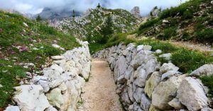 Trincheras del Museo al Aire Libre de la Gran Guerra en los Dolomitas. Cortina d' Ampezzo. Belluno, Véneto. Italia.